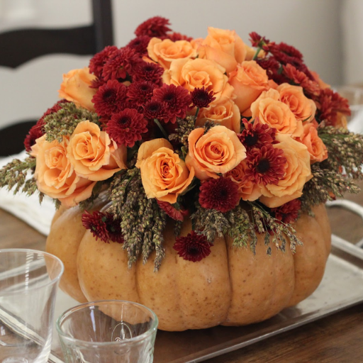 What Are the Best Flowers for a Thanksgiving Centerpiece