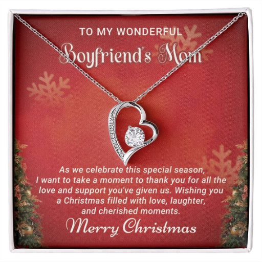 Is a Necklace a Good Gift for Boyfriend's Mom