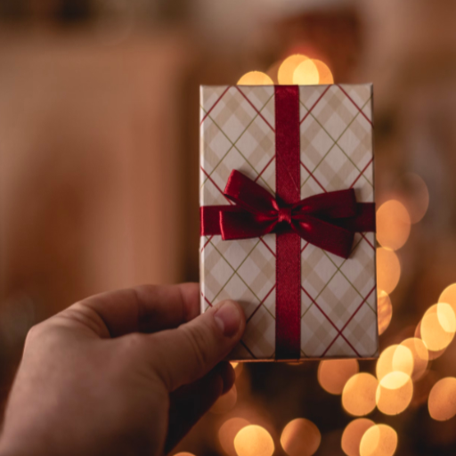 What Are the Benefits of Christmas Gift Cards?