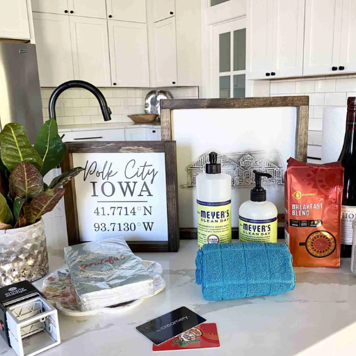 Which practical housewarming gifts are most appreciated by couples