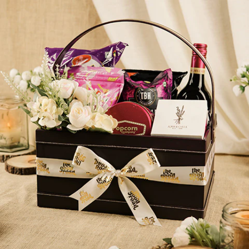 How to Personalize Luxury Gifts for Couples?