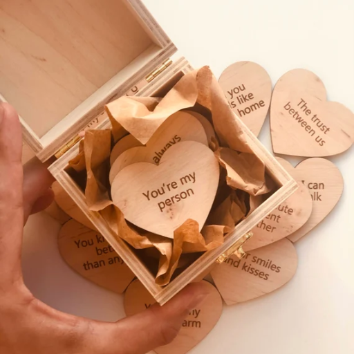 What Makes a Personalized Gift Perfect for Couples?