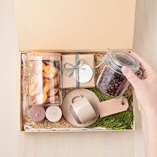 Bereavement Gifts: Comforting Care Packages to Send Joy in Remembrance