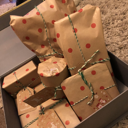 Choose the Perfect Reddit-Inspired Gift for Any Occasion
