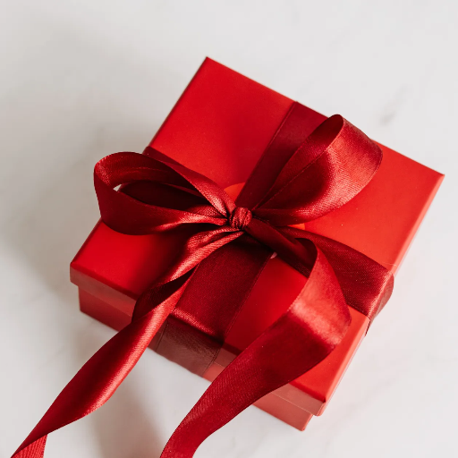 Curate a Themed Gift for a Bookworm
